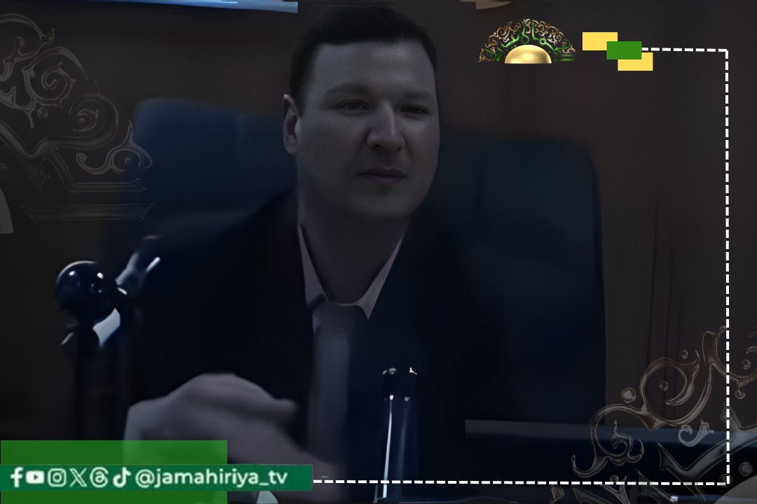 زروخي: أوباما تلاعب بالمصطلحات وحوّل المعارضة الليبية من "عملاء" إلى "ثوار" ونال جائزة!