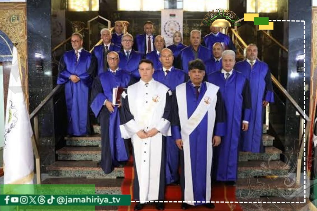 أعضاء الهيئات القضائية يرفضون قرارات المحكمة العليا ويحذرون من التسييس