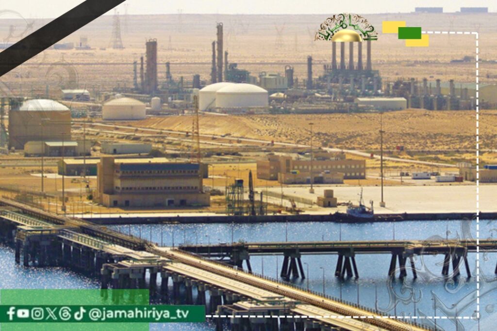 ميدل إيست فورم: النفط الليبي فخ عالمي تستفيد منه الميليشيات بعد تدخل الناتو