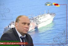 أكد عضو لجنة الدفاع بمجلس الدوما الروسي أندريه كوليسنيك أن استهداف الناقلة الروسية تم من ليبيا وعلى موسكو الرد بضربة على الضربة