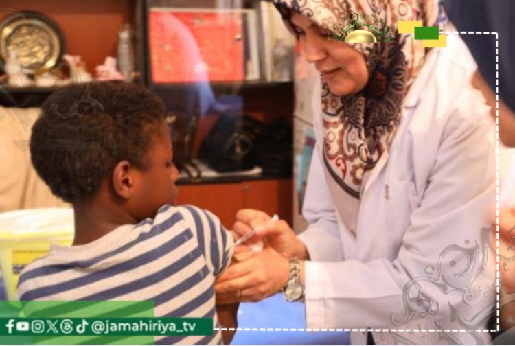 العربي الجديد: كهرباء منهارة تهدر لقاحات الليبيين.. 4941 جرعة تعدم وسط عجز حكومي عن حماية مخزون التطعيمات