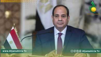 الرئيس المصري يدعو لمعالجة الأزمات في ليبيا دون التدخل في شؤونها الداخلية