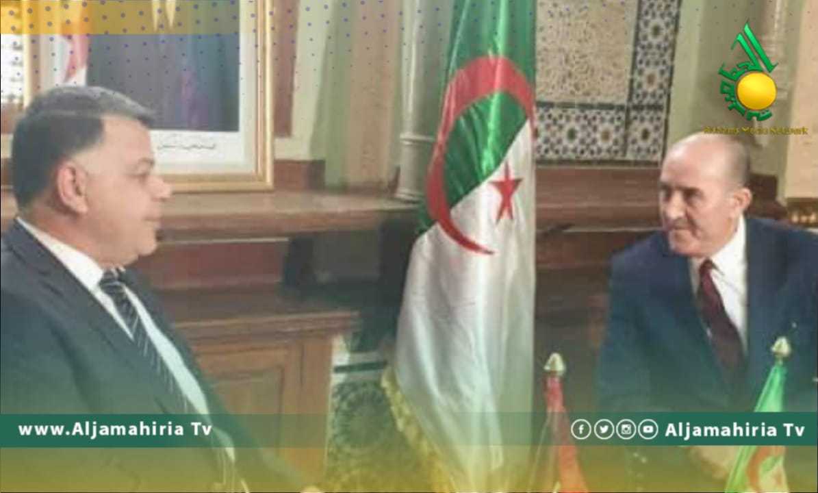 وزير الداخلية ونظيره الجزائري