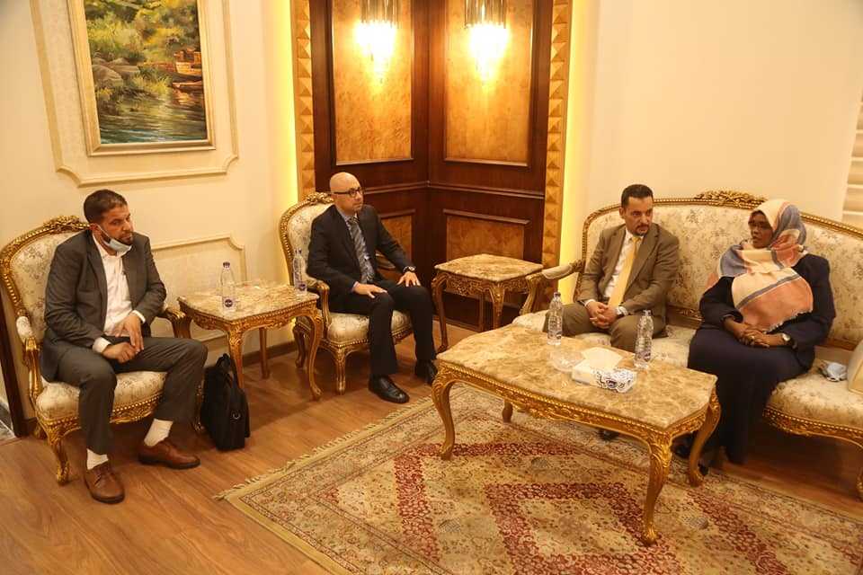 وزيرة الثقافة