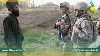 القوات الامريكية في أفغانستان وأحد عملاءها
