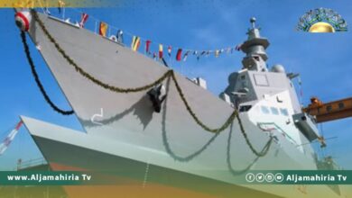 وكيلة "الدفاع" الإيطالية تهنئ البحرية على دفاعها عن قوارب اعتدت على المياه الإقليمية الليبية 