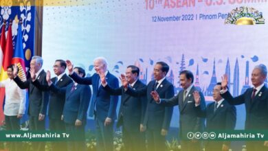 "زلة لسان جديدة" الرئيس الأمريكي يذكر كولومبيا بدلا من كمبوديا في قمة الآسيان