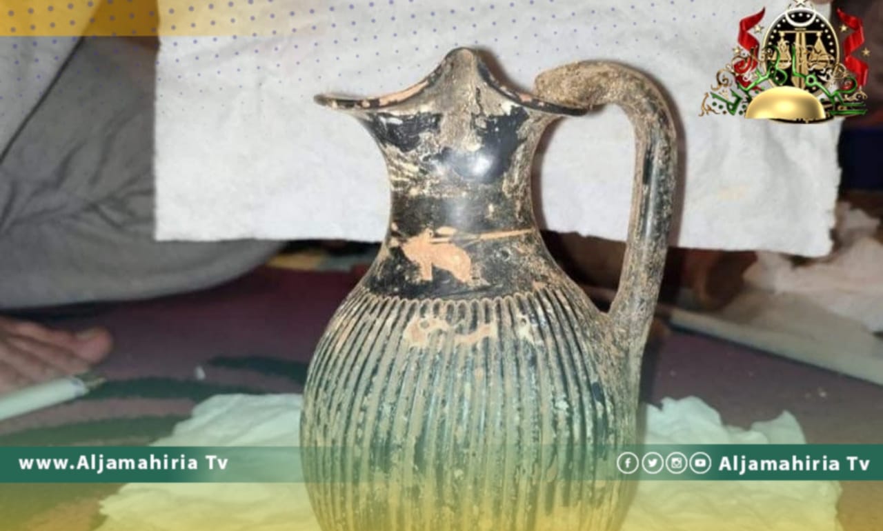 النيابة العامة: ضبط شخص بمدينة البيضاء بحوزته 300 قطعة أثرية تعود إلى العهد الإغريقي