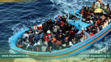 سي ووتش: خفر السواحل الإيطالي يعيد 30 مهاجرًا إلى ليبيا بعد إنقاذهم في المتوسط